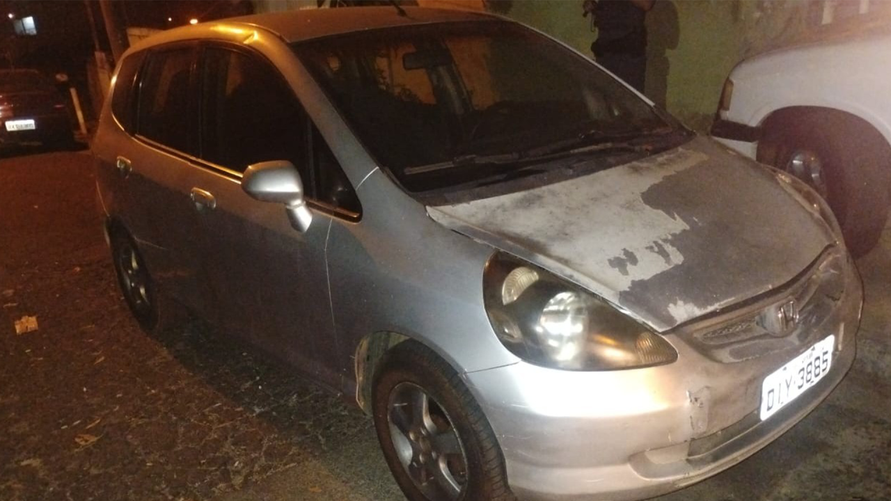 Carro com mais de 400 multas é apreendido no Olga Veroni, em Limeira