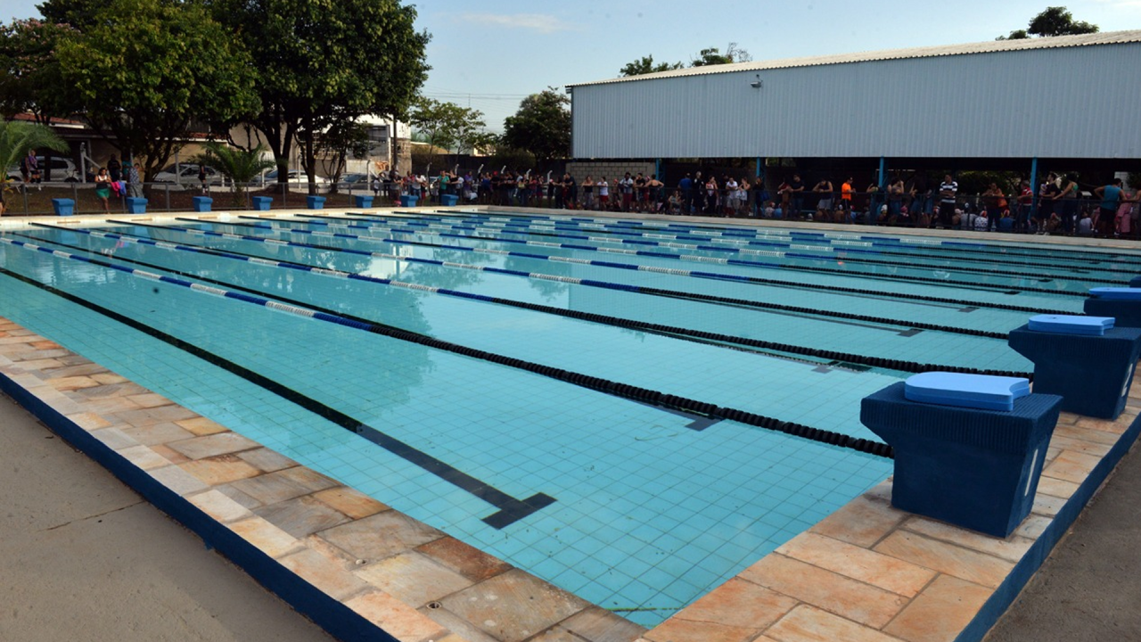 Centro Esportivo do Jardim Piratininga abre 340 vagas para natação infantil