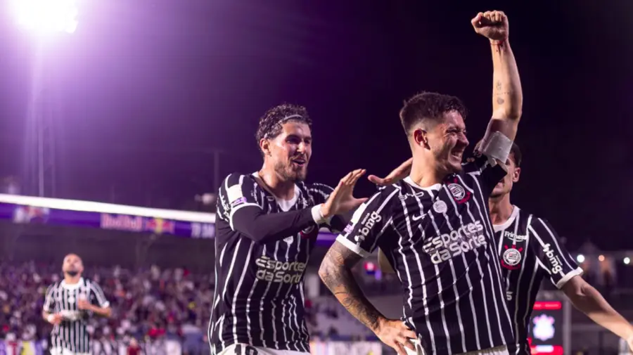 Corinthians vence o duelo paulista contra o Red Bull Bragantino; Palmeiras só empata em casa