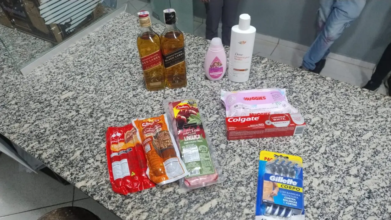 Homem é preso por furto em supermercado em Limeira