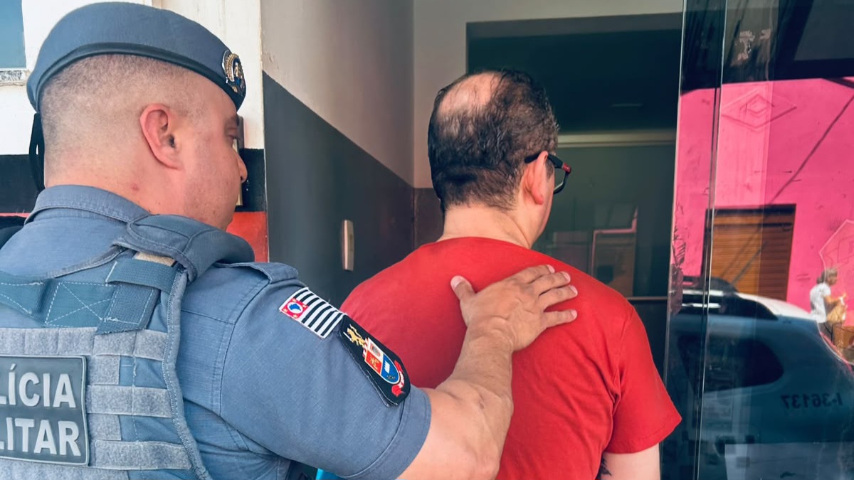 Homem preso por furto no Pq. Hipólito, em Limeira
