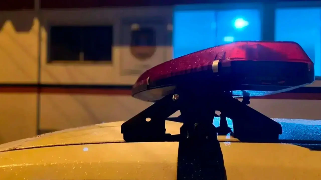 Homem procurado por latrocínio é preso após usar documento falso em abordagem em Limeira