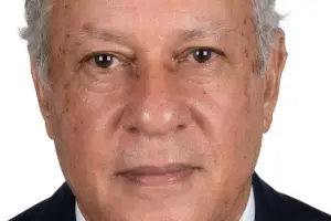Idoso morre após ser atropelado por trator