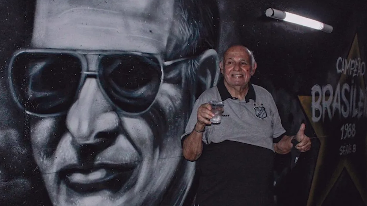 José Macia, o lendário Pepe, terá busto no Limeirão; licitação foi questionada no TCE