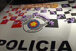 Jovem é preso com 112 pinos de cocaína e crack em Limeira