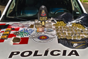 Jovem é preso com 4 kg de drogas e materiais para venda em Limeira