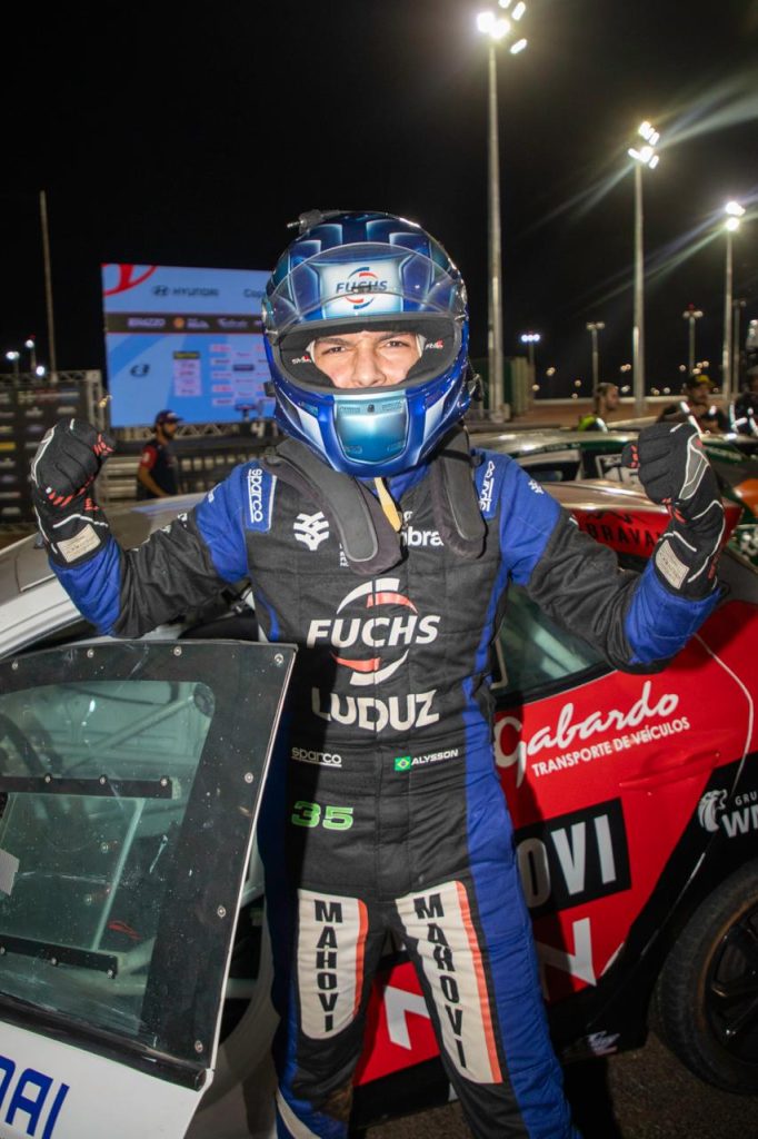 Limeirense Alysson Milo vence corrida noturna da Copa Hyundai HB20 (3)