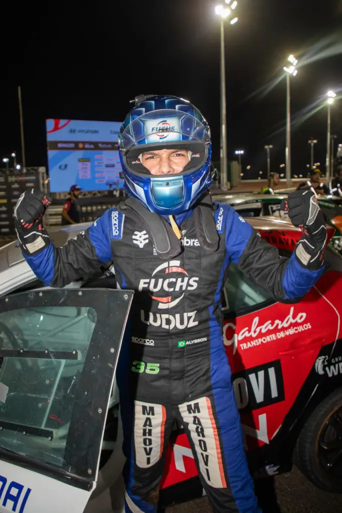 Limeirense Alysson Milo vence corrida noturna da Copa Hyundai HB20 (3)
