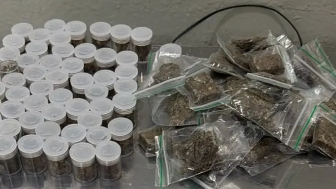 Mulher é presa por tráfico de drogas em Limeira