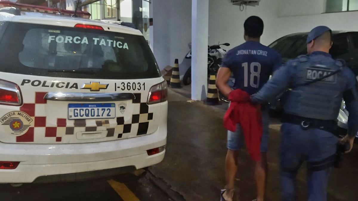 PM prende homem por importunação sexual e desacato
