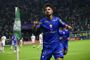 Palmeiras domina Santos e encaminha vaga à semifinal