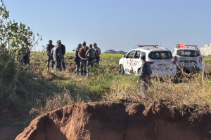 Homem é morto ao atirar contra policiais no Jd. do Lago, em Limeira