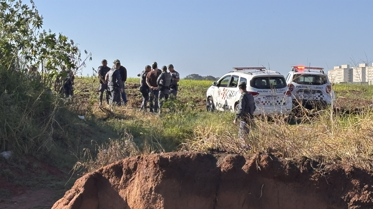Homem é morto ao atirar contra policiais no Jd. do Lago, em Limeira
