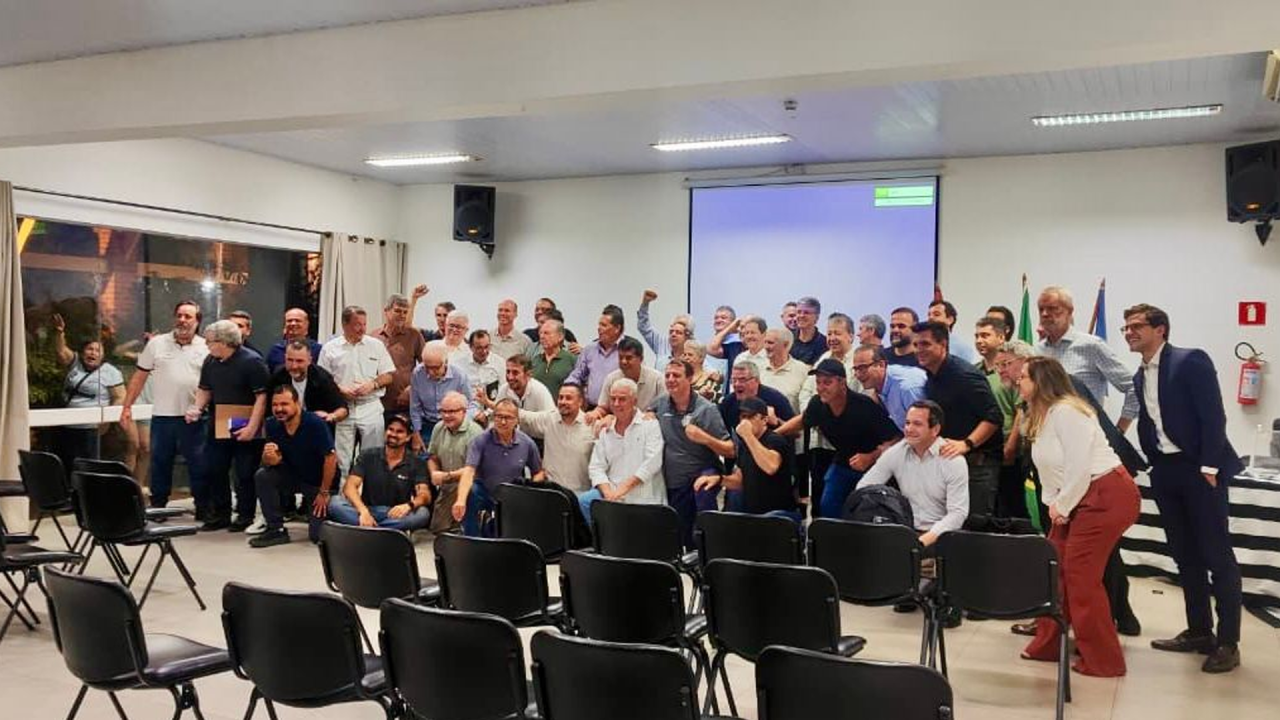 Inter de Limeira aprova SAF com Ronaldo e Roberto Carlos