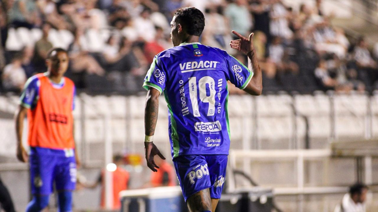 Inter de Limeira vence Paysandu e fica perto do acesso