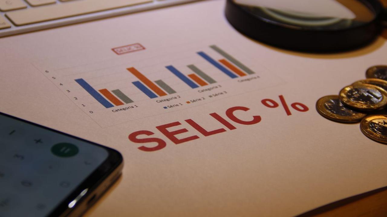 Mercado reduz projeção da Selic para 13,50