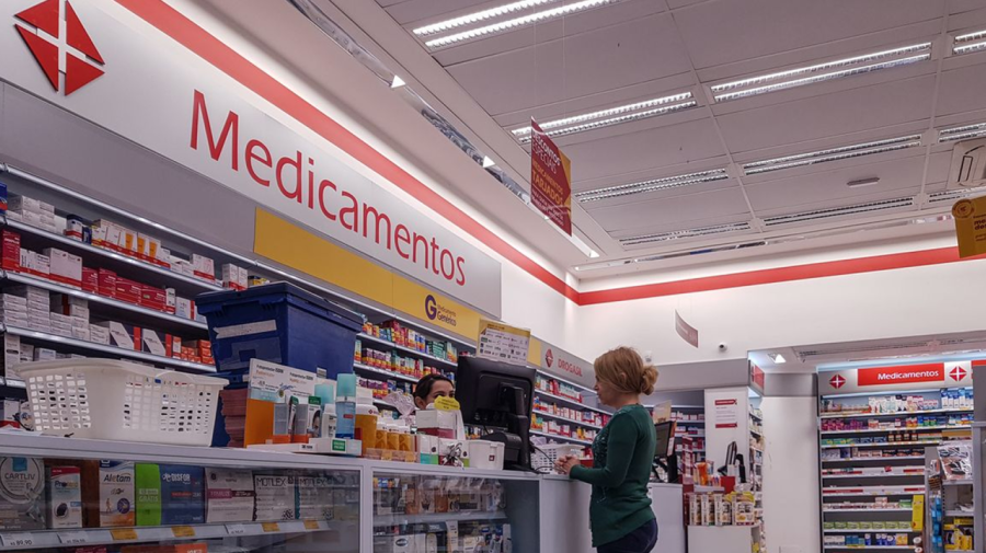 Mudanças na emissão e no controle de receitas médicas entram em vigor