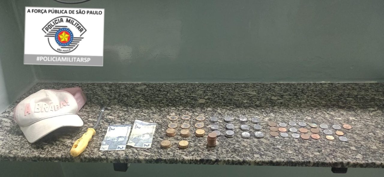 Mulher é presa após roubo e atos obscenos dentro de ônibus em Limeira