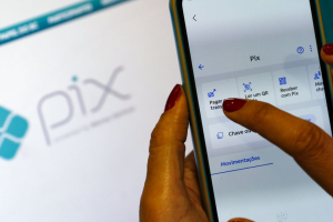 Pix terá novas regras para fraudes, cobrança híbrida e contas-salário