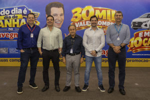 Campanha de final de ano do Savegnago Supermercados distribui 30 mil vales-compras e sorteia 10 carros