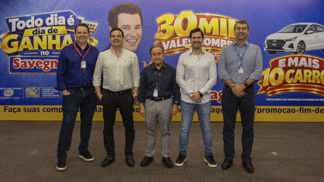 Campanha de final de ano do Savegnago Supermercados distribui 30 mil vales-compras e sorteia 10 carros