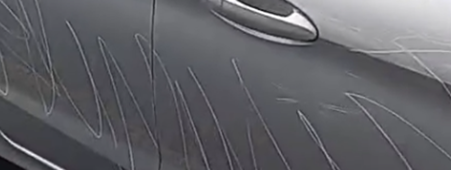 Carros são riscados após abordagem no Centro de Limeira