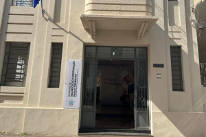 Empresa abre 21 vagas para operador de máquinas com salário de R$ 2,8 mil em Limeira