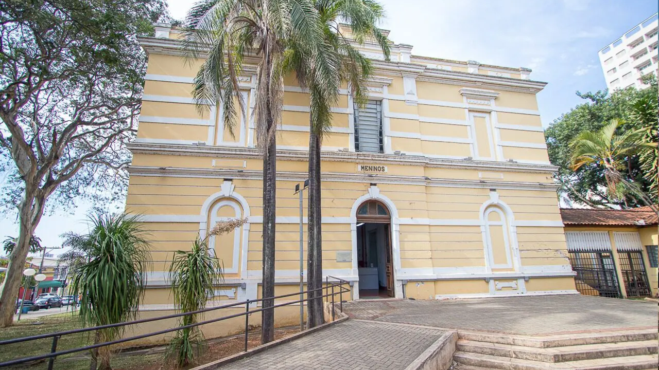 Exposição de arte infantil da EMCEA começa nesta quinta-feira em Limeira