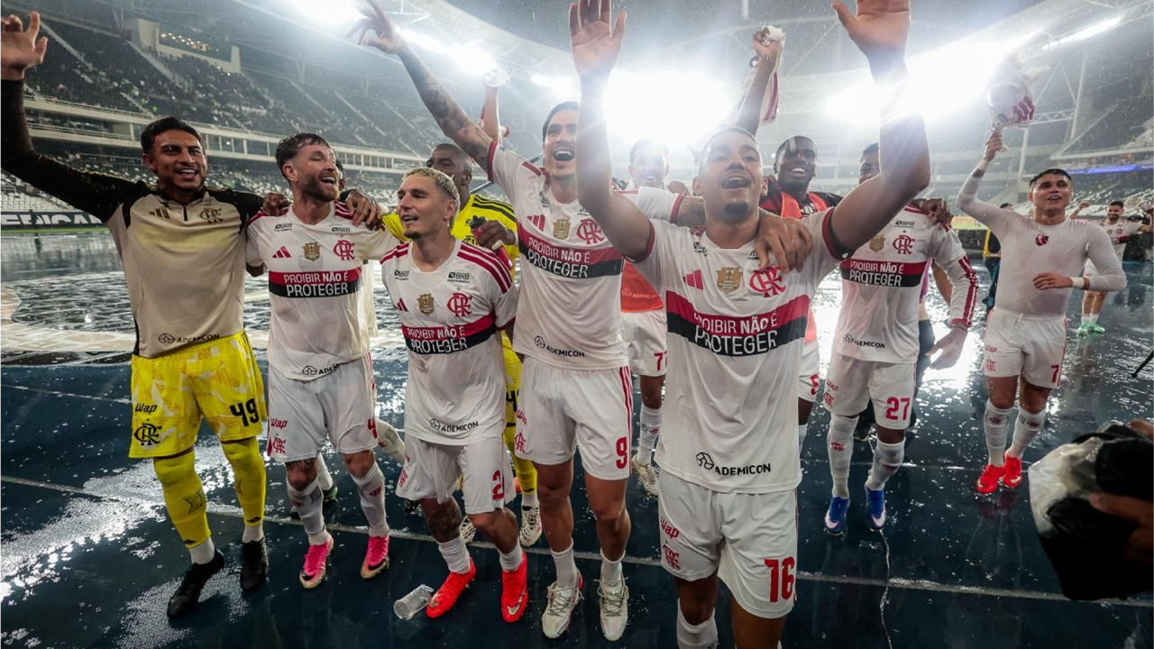 Flamengo goleia Vasco e abre vantagem na liderança do Brasileirão