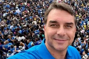 Flávio Bolsonaro vence em Limeira com 71,54% dos votos