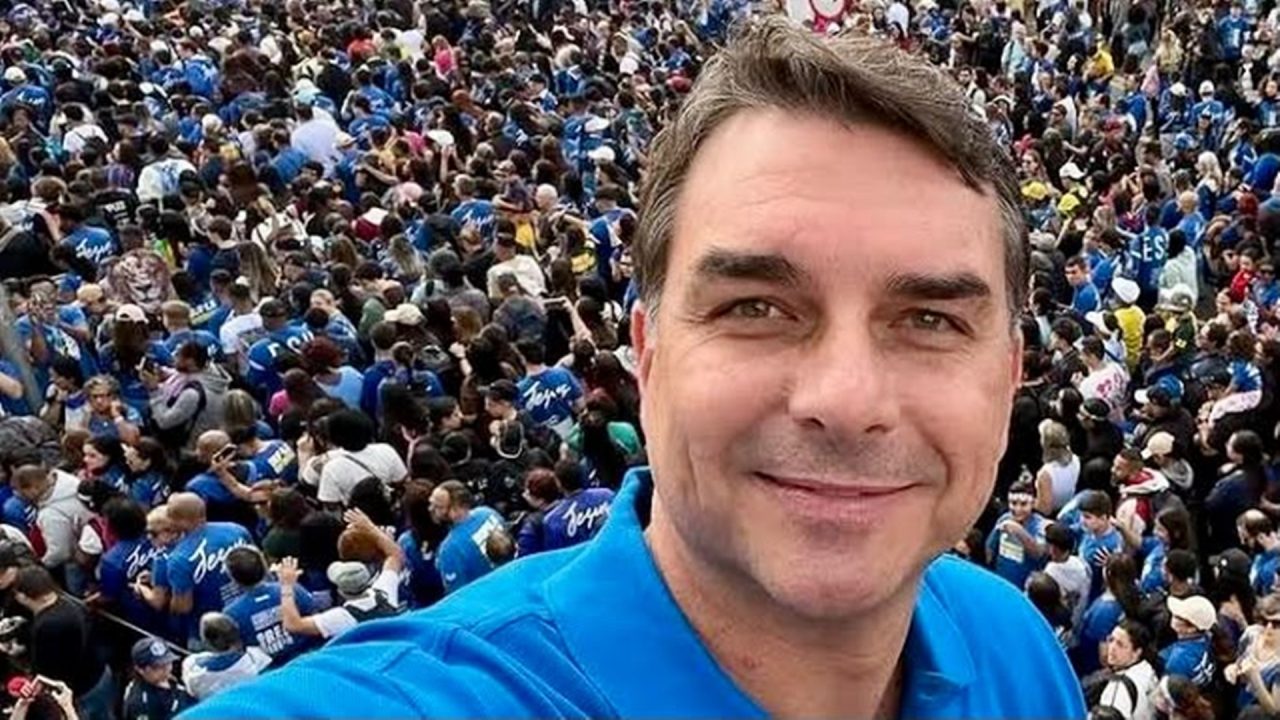 Flávio Bolsonaro vence em Limeira com 71,54% dos votos