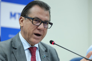 Governo estuda restringir crédito a empresas por assédio eleitoral