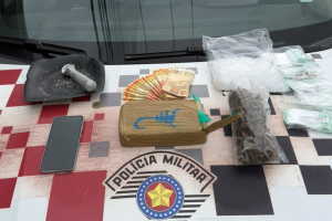 Homem é preso com mais de 1 kg de crack em Limeira