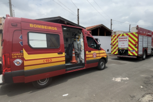 Incêndio atinge lavanderia de casa no Regina Bastelli, em Limeira, e mobiliza bombeiros