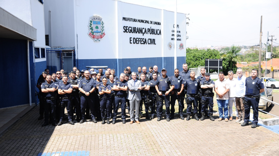 Limeira homenageia GCMs por atuação e tempo de serviço