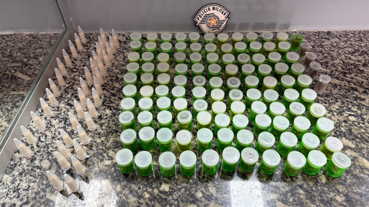 Mulher é presa com 155 porções de drogas no Odécio Degan, em Limeira