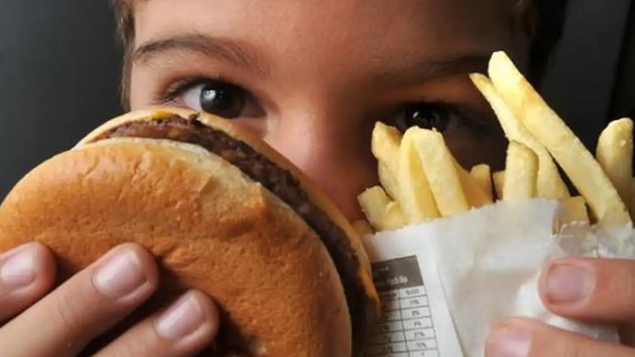 OMS lança guia para enfrentar obesidade em crianças e adolescentes