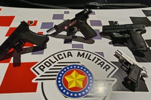 PM apreende réplicas de arma de fogo em Limeira