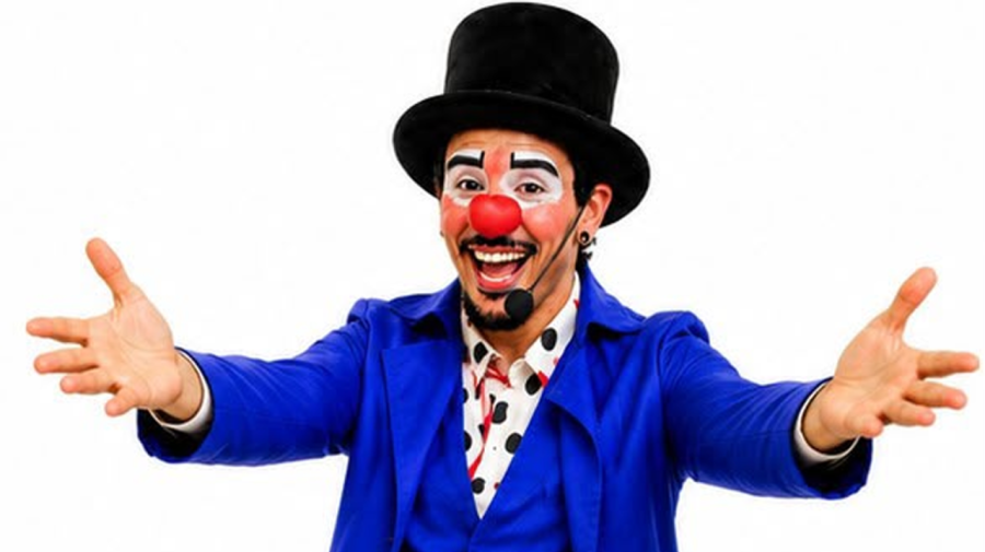 Palhaço Nicolau leva magia e diversão ao Pátio Limeira Shopping neste sábado