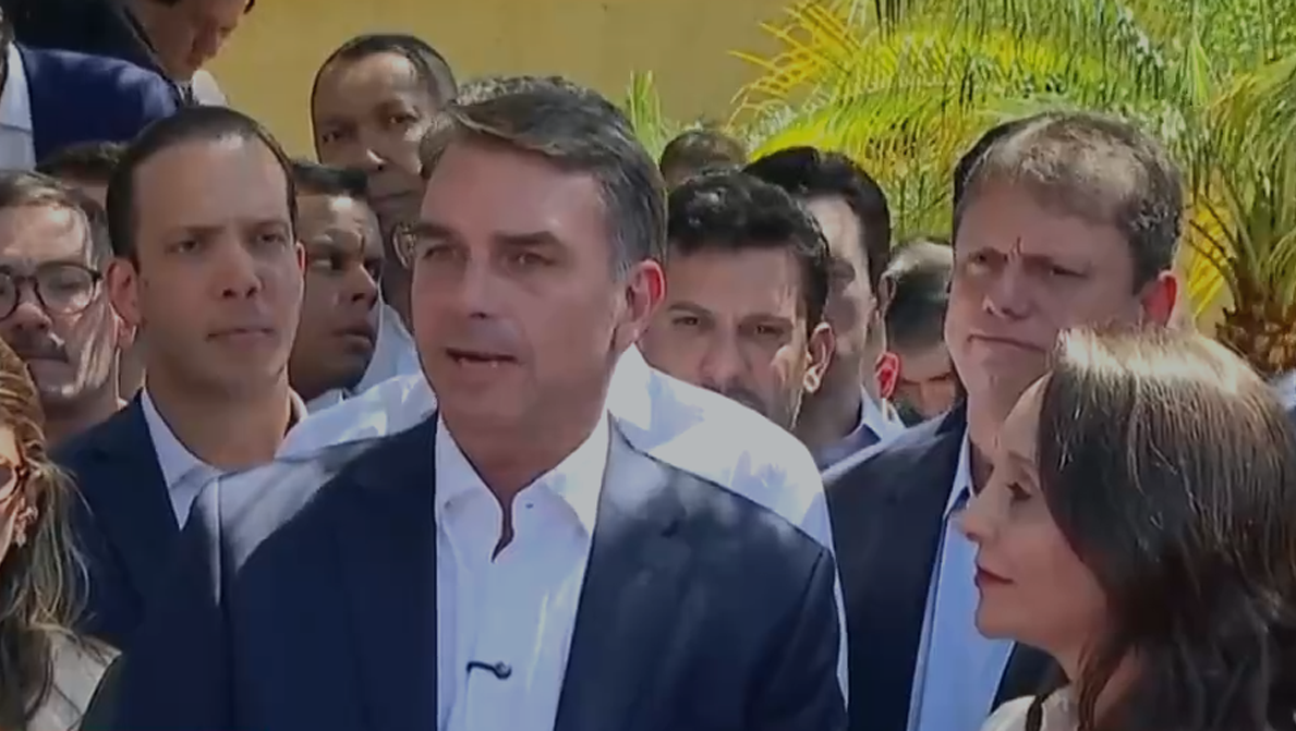 Podemos, partido do prefeito Murilo Félix, declara apoio a Flávio Bolsonaro