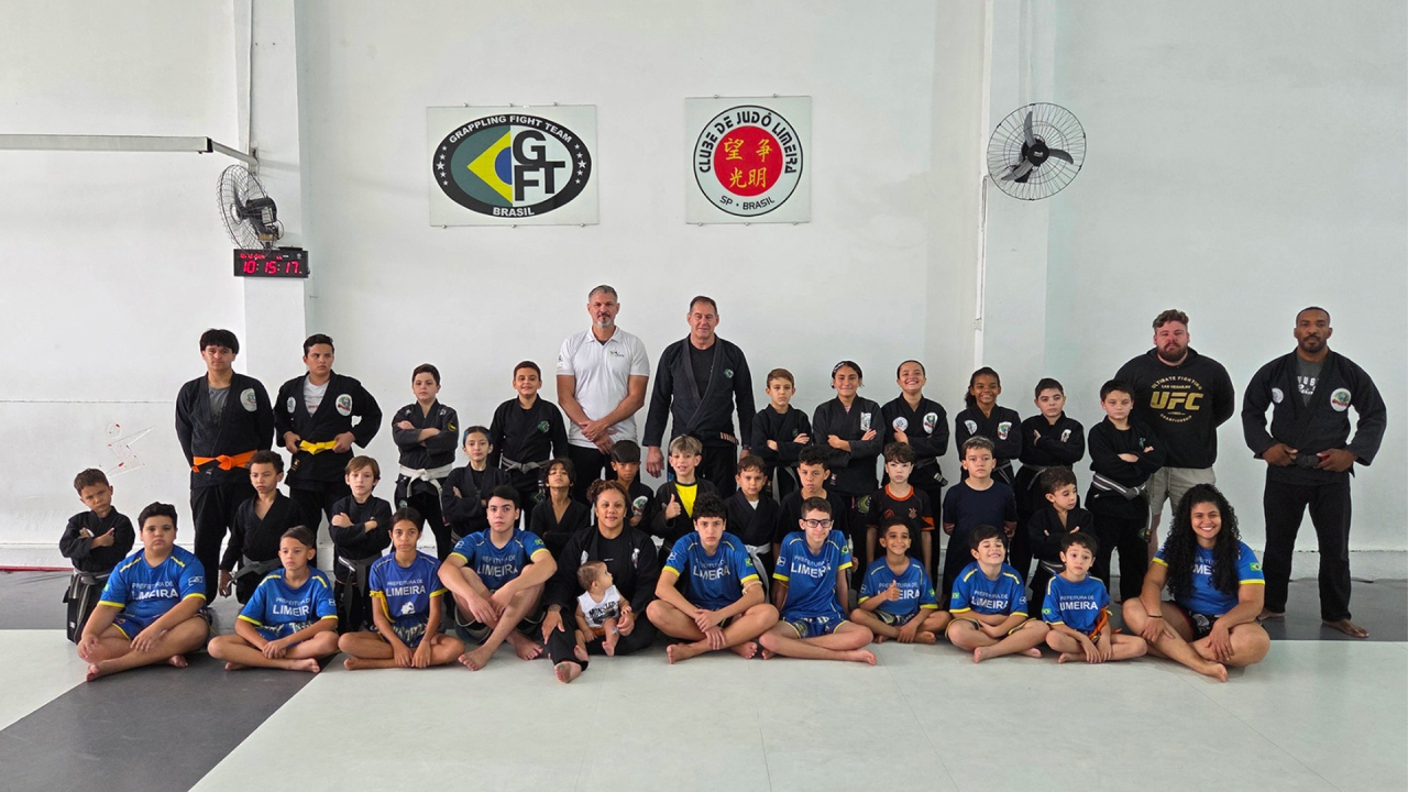 Projeto reúne 80 crianças em atividade de artes marciais em Limeira